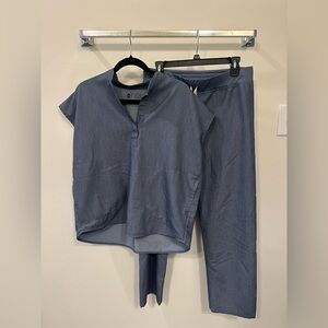 FIGS Scrub Set Size Medium